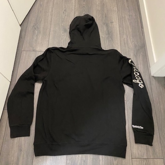 Mitchell & Ness Chicago Bulls iridescent Black Hoodie NWT - Picture 5 of 6